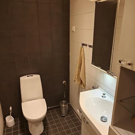 Kottaraispari アパート *